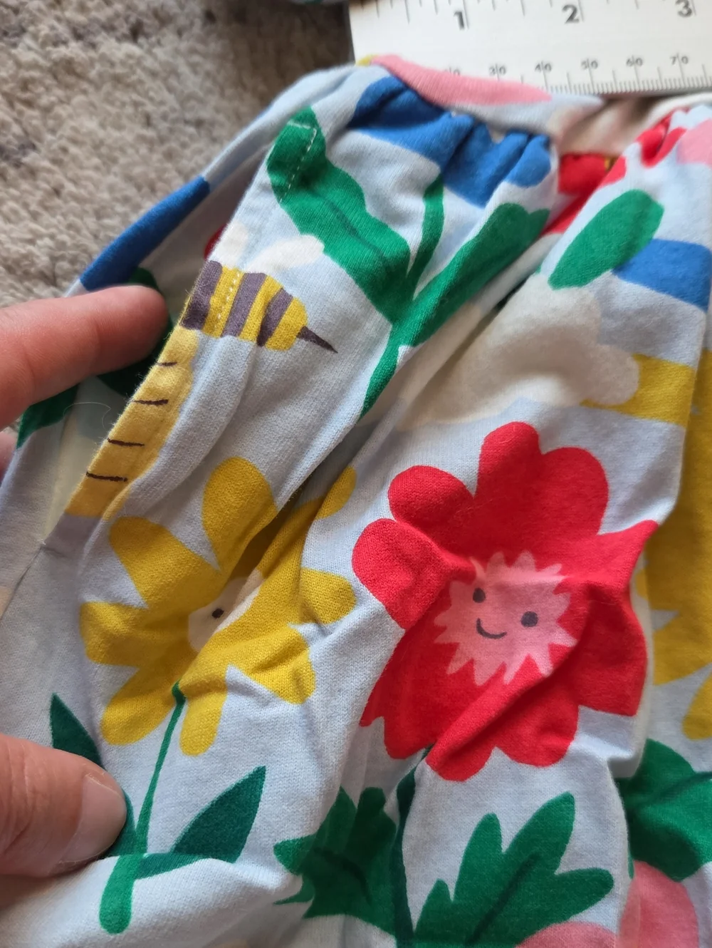 Mini Boden Short Sleeve Jersey Dress With Pockets Flower And Bee Print 4-5 Yr